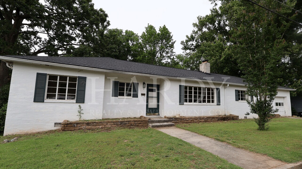 7 Eastridge Ct in Rome, GA - Building Photo