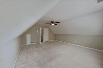 5855 Shadewater Dr in Cumming, GA - Building Photo - Building Photo