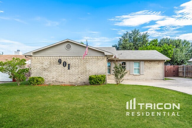 property at 901 Loganwood Dr