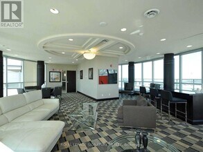 208 Enfield Pl in Mississauga, ON - Building Photo - Building Photo