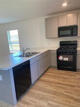 8839 Wooster Trails Dr in Baytown, TX - Building Photo - Building Photo