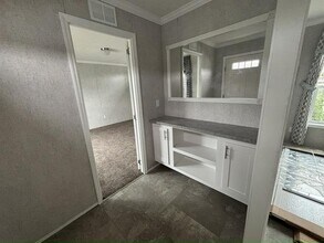 1232 Maplewood Dr in Lockport, NY - Building Photo - Building Photo