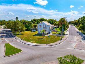 901 Ohio Ave in Fort Pierce, FL - Building Photo - Building Photo