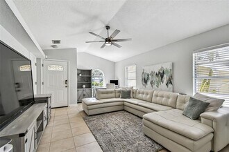 1763 Montana Ave NE in St. Petersburg, FL - Building Photo - Building Photo