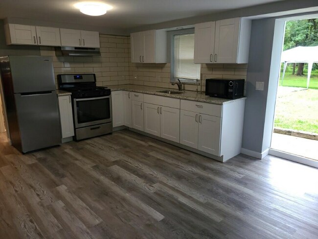 171 Osborn Rd in Harrison, NY - Building Photo - Building Photo