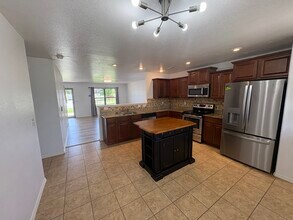 4208 SW Fieldstone Blvd in Bentonville, AR - Building Photo - Building Photo