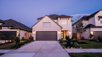 5219 Birch Shadow Dr in Fulshear, TX - Building Photo