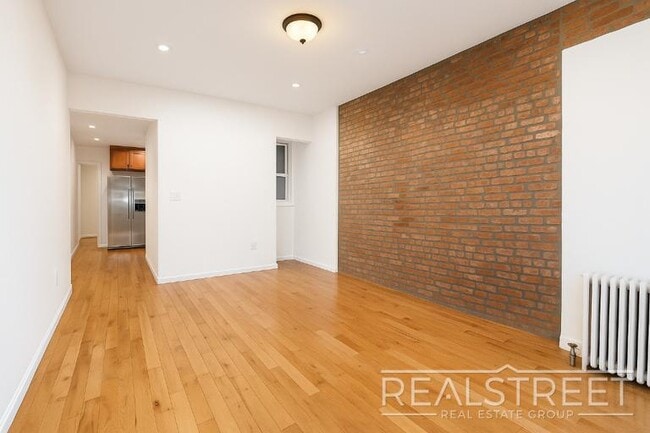 Spacious 2 BR in Heart of Park Slope in Brooklyn, NY - Building Photo - Building Photo