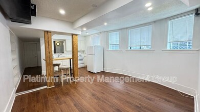 933-918 18 Ave SW in Calgary, AB - Building Photo - Building Photo