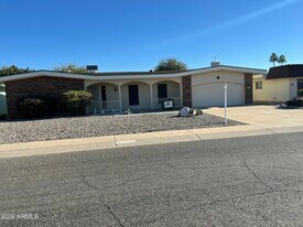 10645 W Sequoia Dr in Sun City, AZ - Building Photo