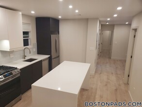 37 Howell St in Boston, MA - Building Photo - Building Photo