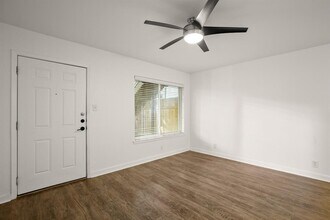 2020 S Congress Ave in Austin, TX - Building Photo - Building Photo
