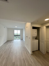 1420 NW 33rd St, Unit B3 in Miami, FL - Building Photo - Building Photo