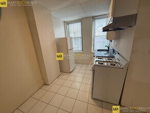 12 Charter St, Unit 4 in Boston, MA - Building Photo - Building Photo