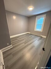 28 Hill St in Waterbury, CT - Building Photo - Building Photo