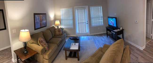 1445 Broadcloth St in Fort Mill, SC - Foto de edificio - Building Photo