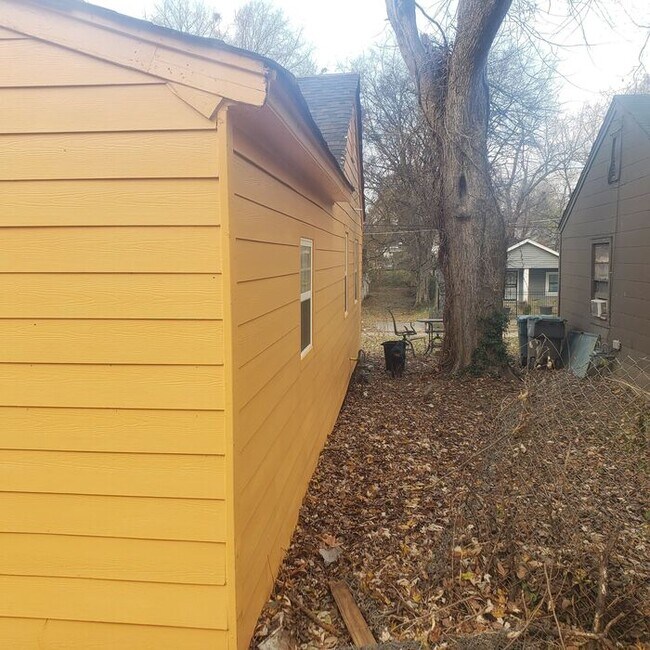 3189 Yale Ave in Memphis, TN - Building Photo - Building Photo