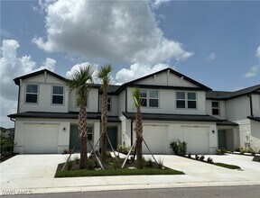 4221 Caterina Ct in North Fort Myers, FL - Building Photo - Building Photo