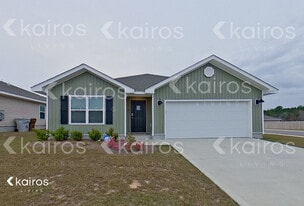 4793 Malay Cir in Pace, FL - Building Photo