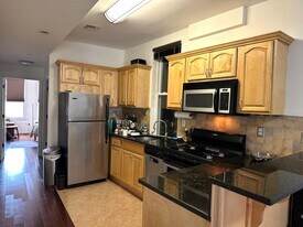 395 2nd St in Jersey City, NJ - Building Photo