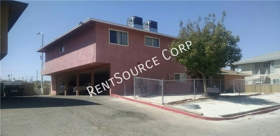 1131 Barstow Rd-Unit -Unit B in Barstow, CA - Building Photo