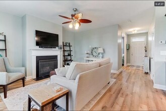 106 Hampton Dr in Holly Ridge, NC - Building Photo - Building Photo
