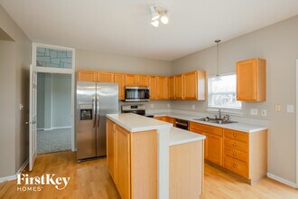 13947 Royalwood Dr in Fishers, IN - Building Photo - Building Photo