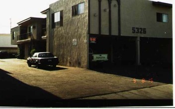 5326 Cahuenga Blvd in North Hollywood, CA - Building Photo - Building Photo