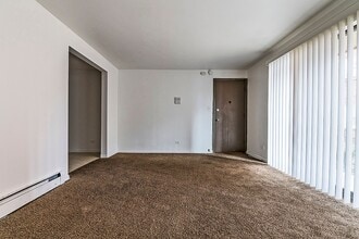 14138 S School St Riverdale, IL 60827 in Riverdale, IL - Building Photo - Building Photo