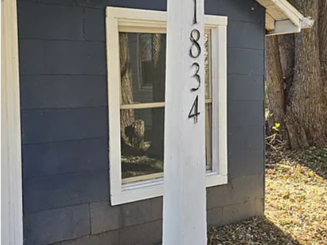 1834 E Monroe St in Springfield, MO - Building Photo - Building Photo