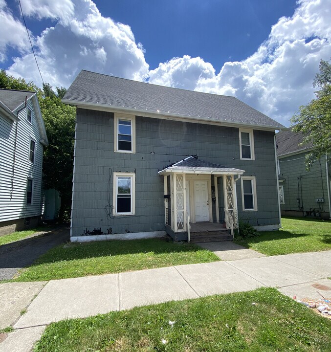 40 Walnut St in Binghamton, NY - Building Photo