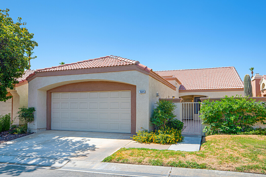 76915 Scimitar Way in Palm Desert, CA - Building Photo