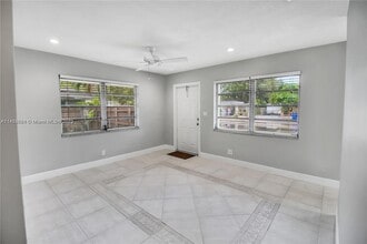 2621 SW 13th Ave-Unit -1 in Fort Lauderdale, FL - Building Photo - Building Photo