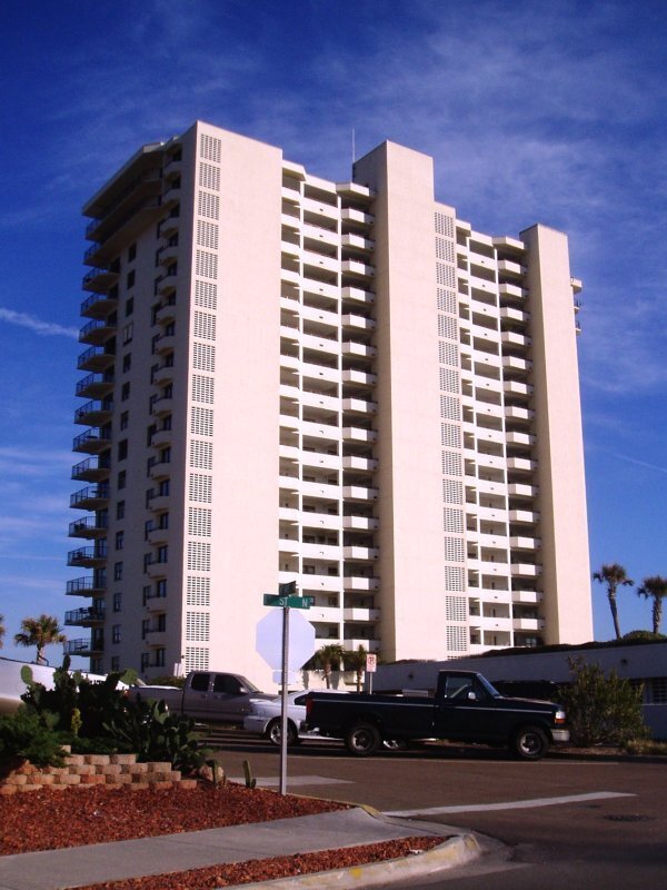 Pelican Point Condominium in Jacksonville Beach, FL - Building Photo - Building Photo