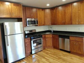 84 Linden St in Boston, MA - Building Photo