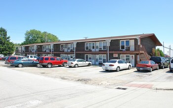 2027 N Mannheim Rd in Melrose Park, IL - Foto de edificio - Building Photo