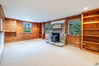 1 Long Wall Rd in Redding, CT - Building Photo - Building Photo