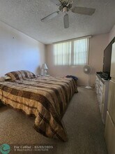 5851 NW 62nd Ave in Tamarac, FL - Building Photo - Building Photo