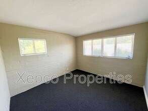 1680 E Mesquite Ave in Palm Springs, CA - Building Photo - Building Photo