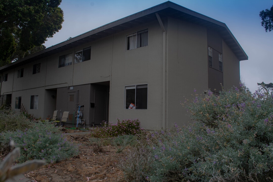 1709 Baker Ct, Unit 1709 Baker Court Apt F in San Francisco, CA - Foto de edificio