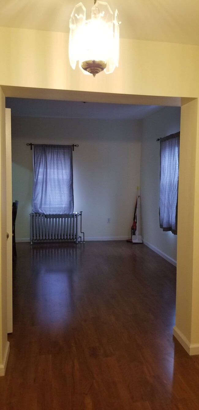 4817 Aschoff Pl, Unit 2 in North Bergen, NJ - Building Photo - Building Photo