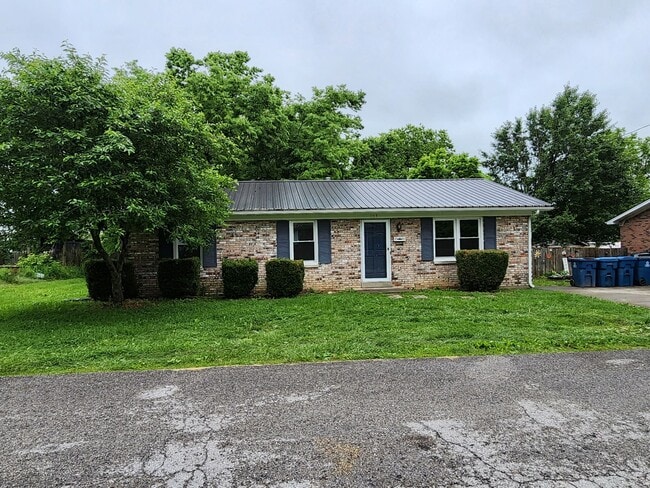 103 Maple Ct