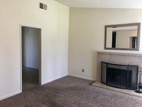 4113 Cobblewood Ct in Sacramento, CA - Building Photo - Building Photo