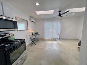5618 Raber St, Unit 5620 in Los Angeles, CA - Building Photo - Building Photo