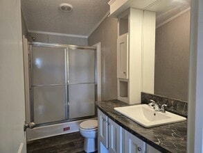 9 Viber in Hamburg, NY - Building Photo - Building Photo