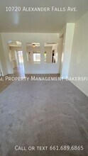 10720 Alexander Falls Ave in Bakersfield, CA - Building Photo - Building Photo