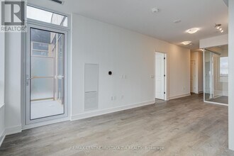 2333 Khalsa Gate in Oakville, ON - Building Photo - Building Photo