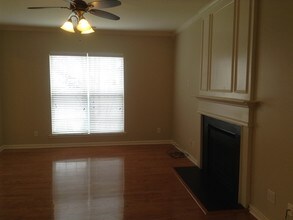 6325 Elderslie Dr in Charlotte, NC - Building Photo - Building Photo