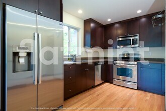 1512 44th Ave SW in Seattle, WA - Building Photo - Building Photo