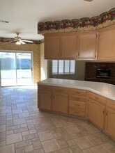 9805 Paper Moon Way in Bakersfield, CA - Building Photo - Building Photo